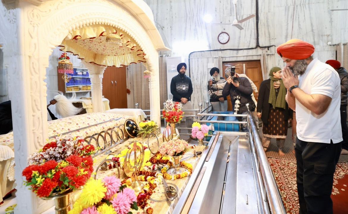 In Photos: Rahul Gandhi pays obeisance at Fatehgarh Sahib gurdwara